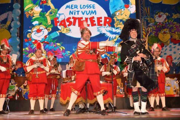 Löstije Knollendorfer im Sartory mit den Ratsbläsern